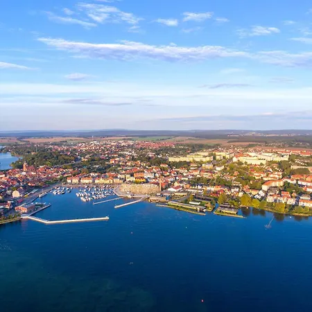 Mueritzausblick - Altstadtidyll Mit Hafenblick شقة