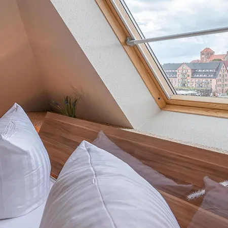 Mueritzausblick - Altstadtidyll Mit Hafenblick * Waren (Mueritz)